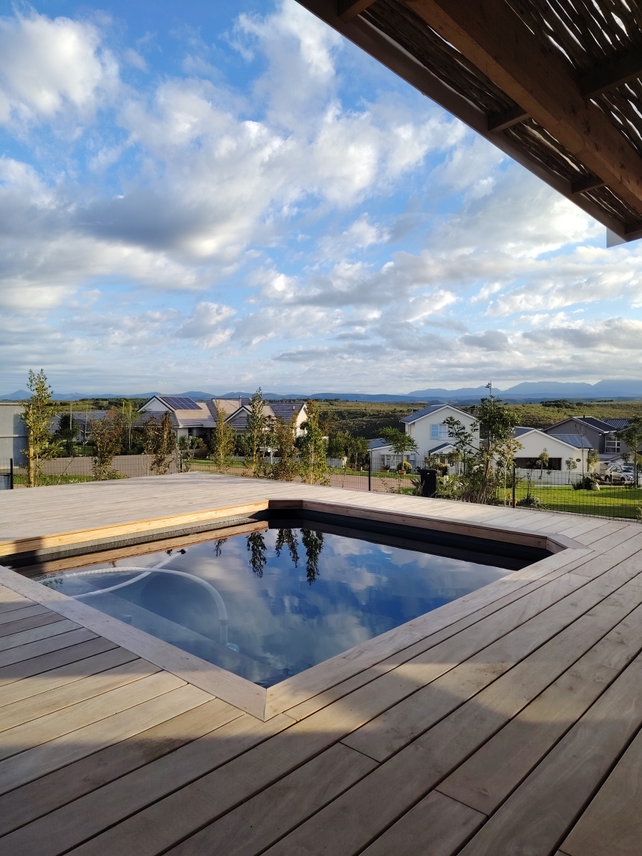4 Bedroom Property for Sale in Baron View Western Cape